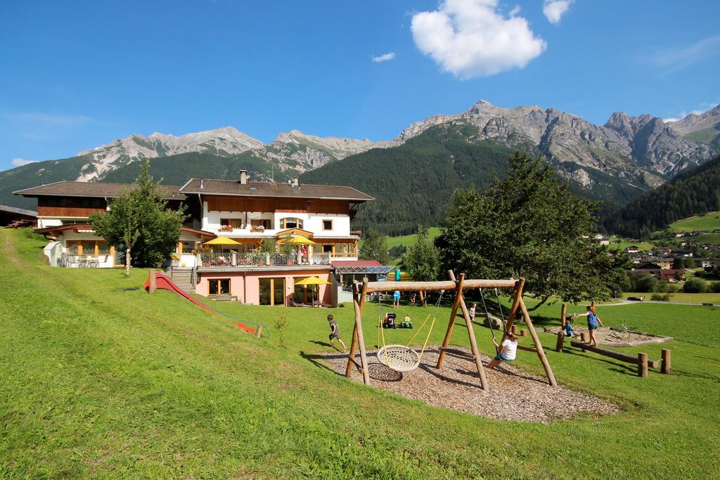 Ladestatthof Hotel Neustift im Stubaital Exterior photo